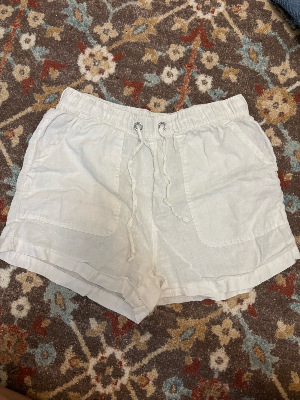 C&C California White Linen Drawstring Pocket Athletic Shorts